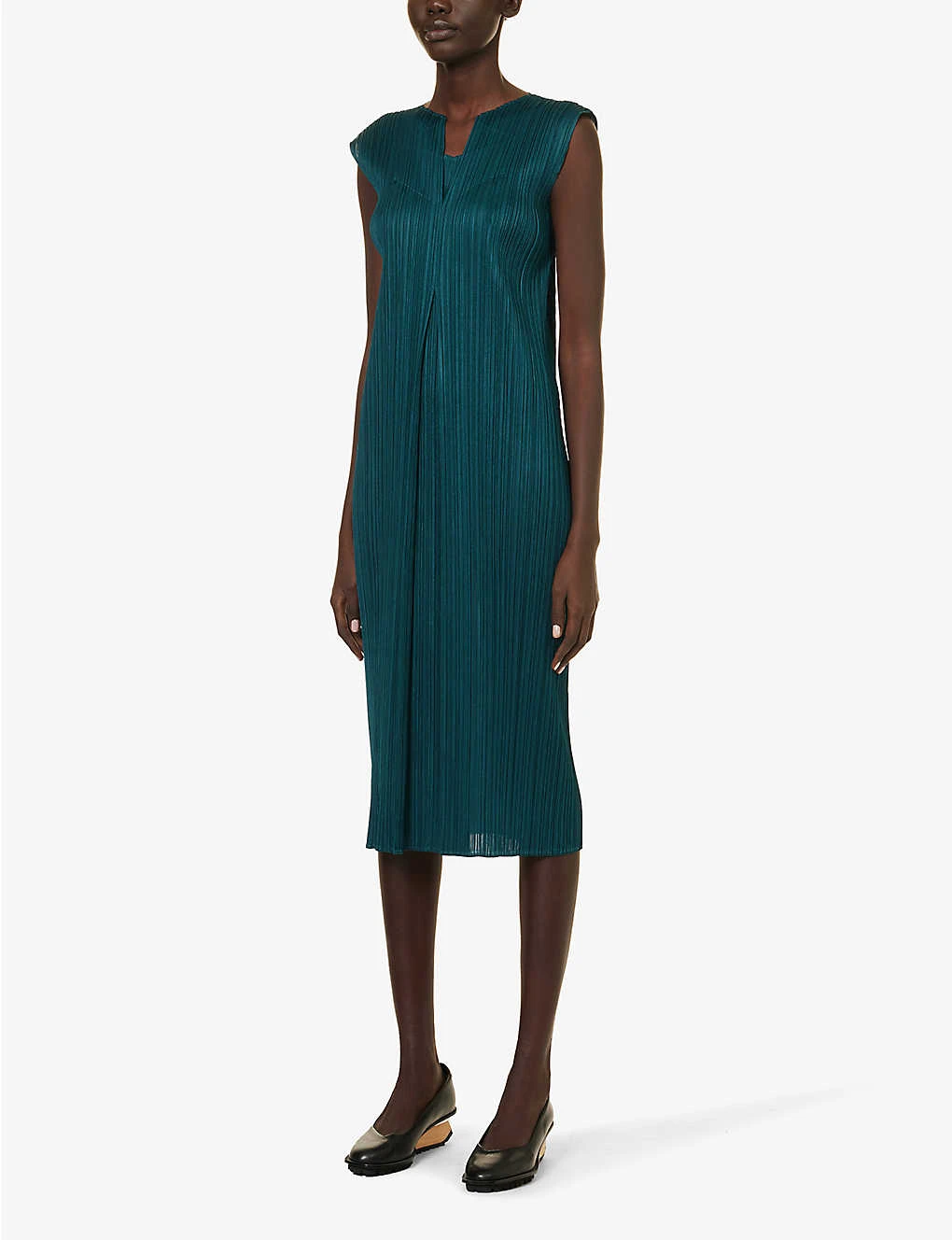 April Pleated Knitted Midi Dress 3 April Pleated Knitted Midi Dress - Image 3