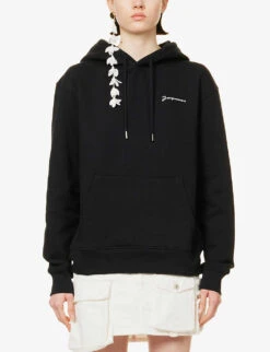 Jacquemus Le Sweatshirt Brodé Logo-embroidered Organic-cotton Hoody 7 Jacquemus Le Sweatshirt Brodé Logo-embroidered Organic-cotton Hoody -Whistles Closet Shop R04107894 BLACK ALT02