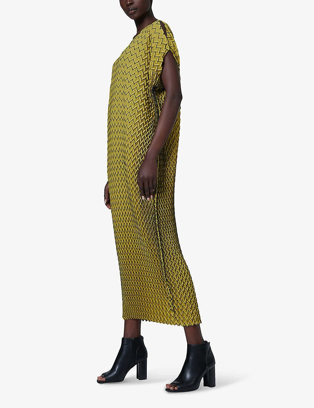 Zig Zag-pint Plissé Woven Midi Dress 3 Zig Zag-pint Plissé Woven Midi Dress - Image 3