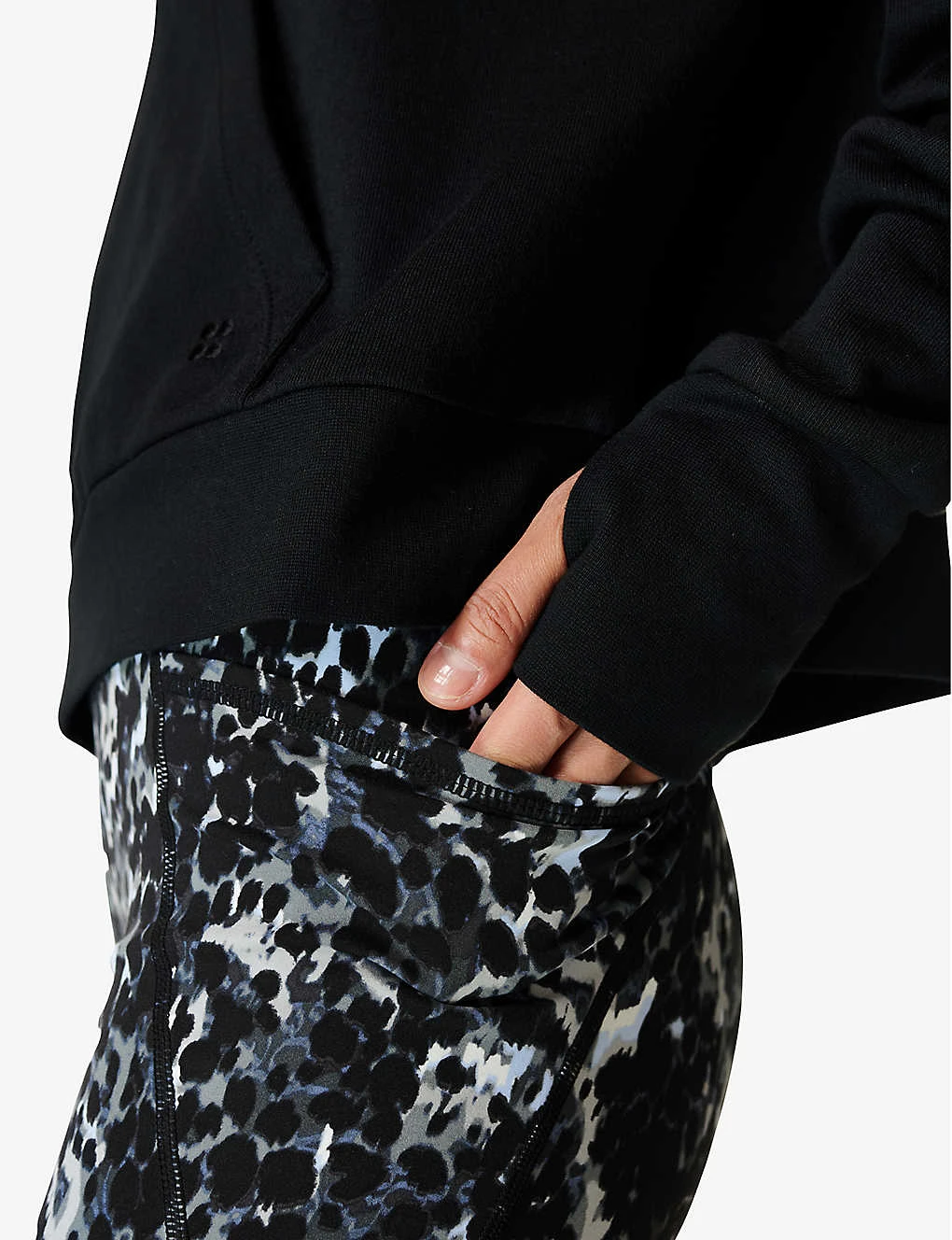 Sweaty Betty After Class V-neck Organic Cotton-blend Hoody 5 Sweaty Betty After Class V-neck Organic Cotton-blend Hoody - Image 5