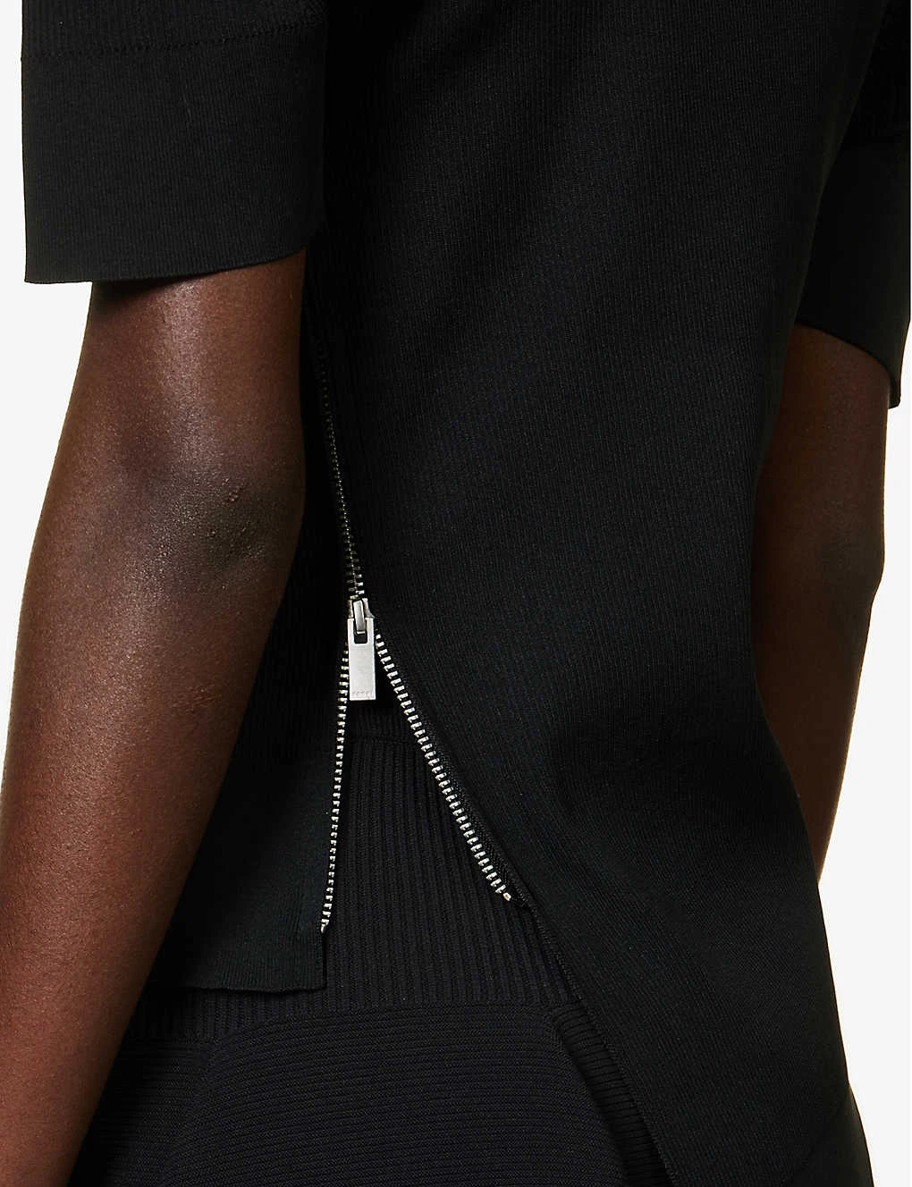 Sacai Cut-out Asymmetric-hem Knitted Top 5 Sacai Cut-out Asymmetric-hem Knitted Top - Image 5