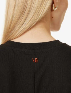 Victoria Beckham Slim-fit Asymmetric-hem Organic-cotton T-shirt 11 Victoria Beckham Slim-fit Asymmetric-hem Organic-cotton T-shirt -Whistles Closet Shop R04180531 BLACK ALT05